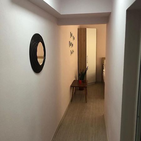 Itan'S Apartment-Lovely Guest Apartment In Center Tirana Exterior foto