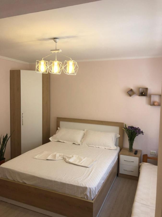 Itan'S Apartment-Lovely Guest Apartment In Center Tirana Exterior foto